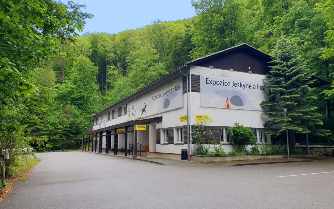 Secrets of the Výpustek Cave