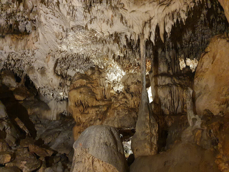 Sloup-Sosuvka Cave